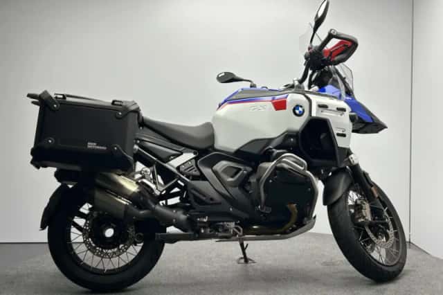BMW R (2025) thumbnail 5