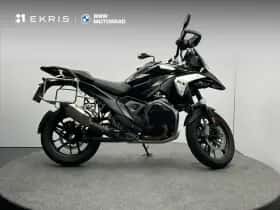 BMW R (2024)