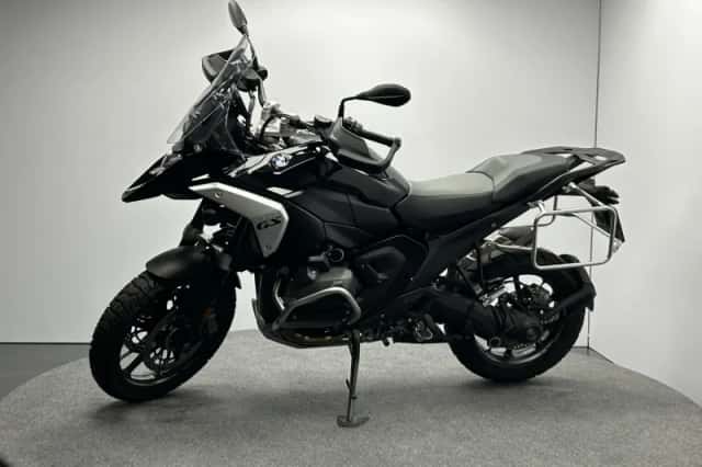BMW R (2024) thumbnail 3
