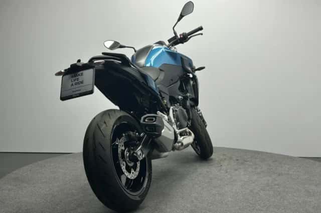 BMW F (2026) thumbnail 4