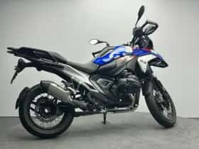 BMW R (2026) thumbnail 3