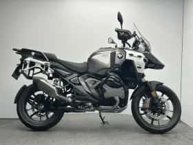 BMW R (2026) thumbnail 2
