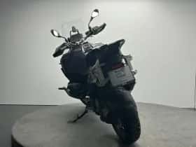BMW R (2026) thumbnail 5
