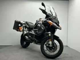BMW R (2023) thumbnail 2