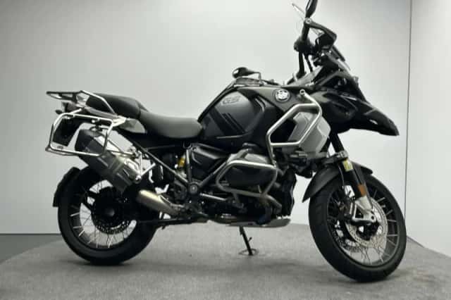 BMW R (2023) thumbnail 3