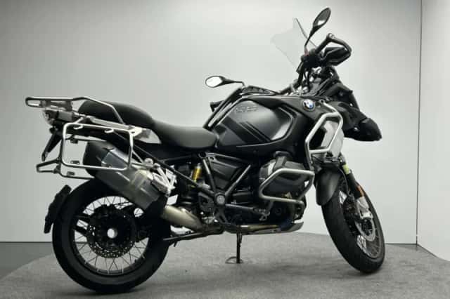 BMW R (2023) thumbnail 4