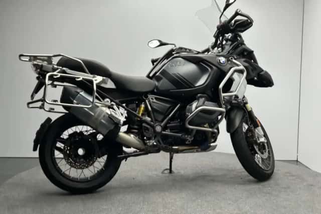 BMW R (2023) thumbnail 5