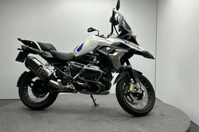 BMW R (2023) thumbnail 4