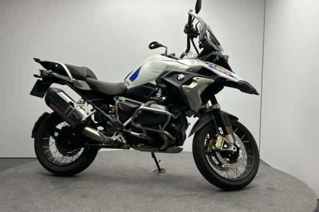BMW R (2023) thumbnail 6
