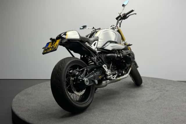 BMW R nine T (2017) thumbnail 4