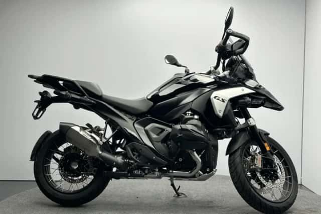 BMW R (2026) thumbnail 2