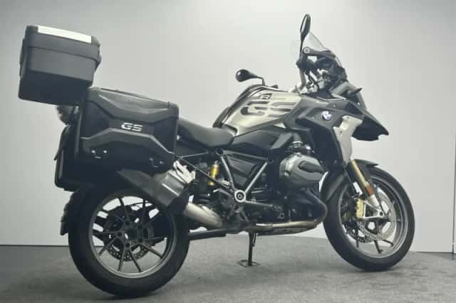 BMW R (2017) thumbnail 3
