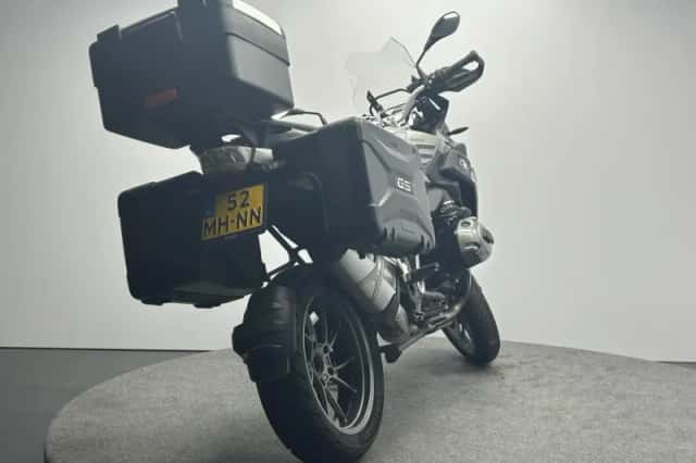 BMW R (2017) thumbnail 4