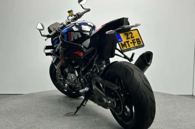 BMW M 1000 R Competition (2023) thumbnail 5