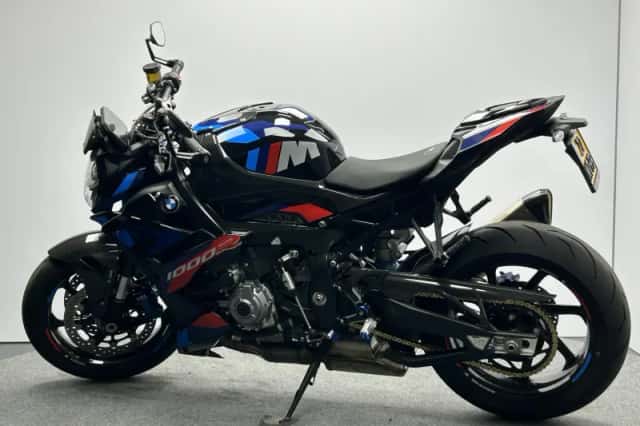 BMW M 1000 R Competition (2023) thumbnail 6