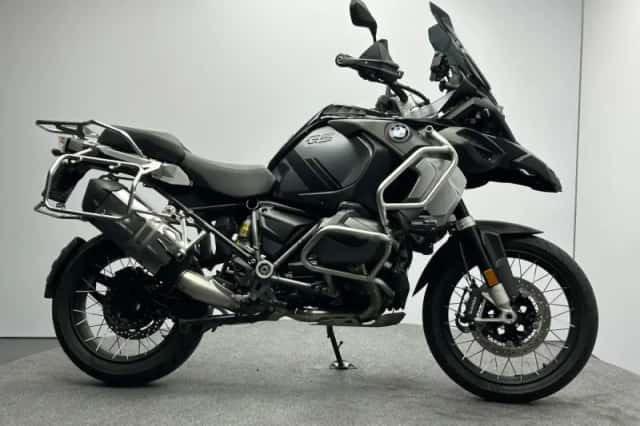 BMW R (2023) thumbnail 2