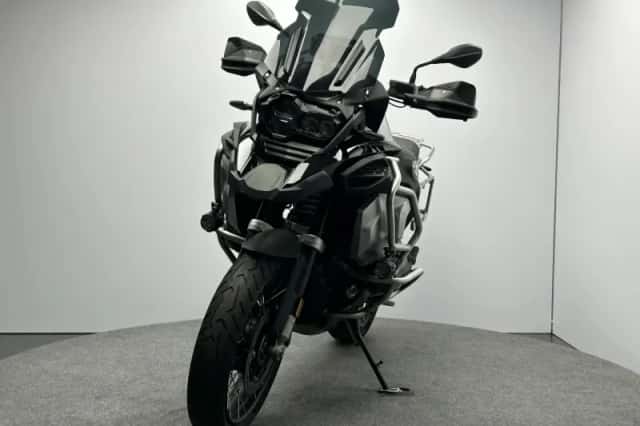 BMW R (2023) thumbnail 6