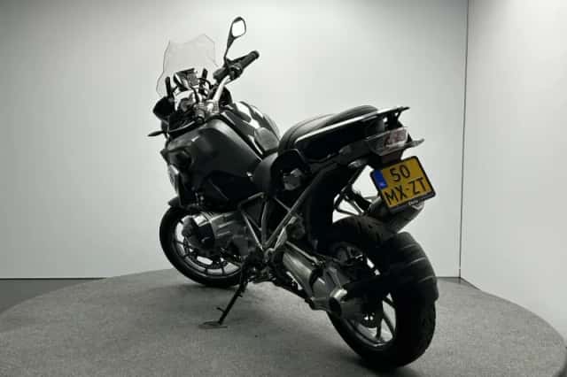 BMW R (2013) thumbnail 5