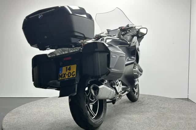 BMW R (2025) thumbnail 5