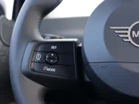 MINI Mini (2025) thumbnail 12