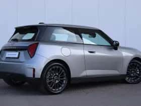 MINI Mini (2025) thumbnail 5