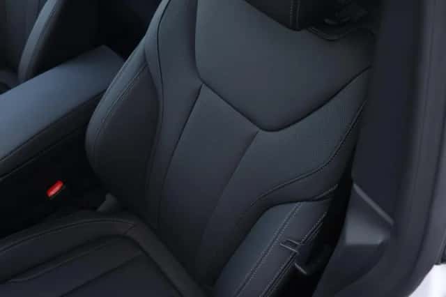 BMW i4 (2026) thumbnail 17