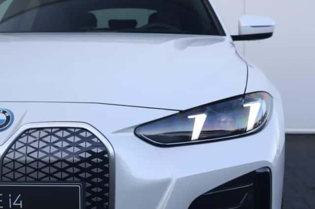 BMW i4 (2026) thumbnail 3