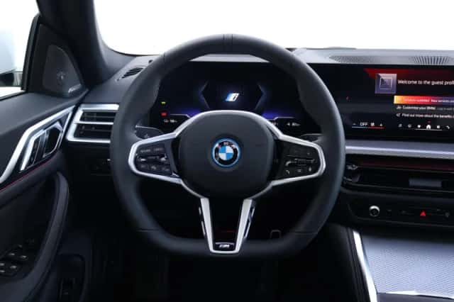 BMW i4 (2026) thumbnail 25
