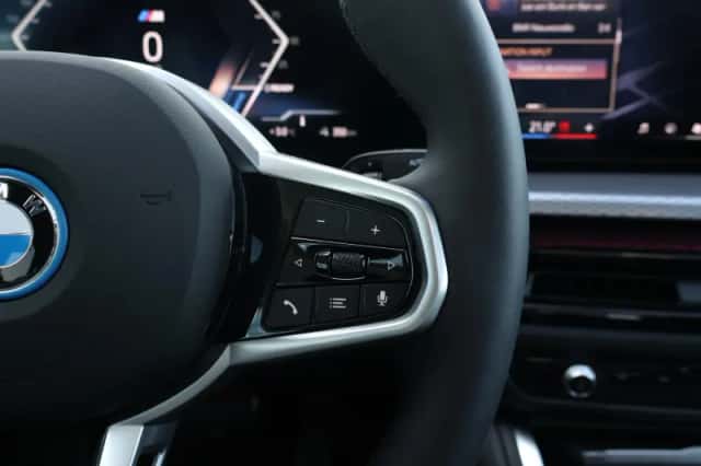 BMW i4 (2026) thumbnail 28