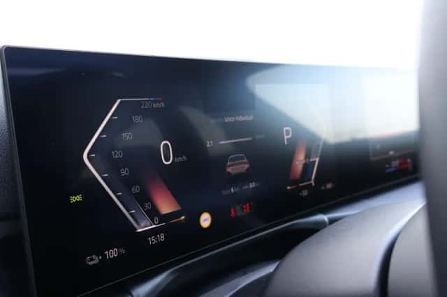 BMW i4 (2026) thumbnail 30