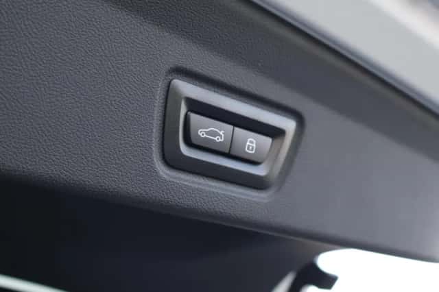 BMW i4 (2026) thumbnail 48