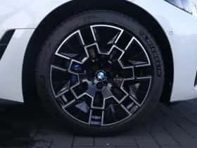 BMW i4 (2026) thumbnail 7