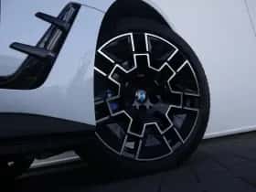 BMW i4 (2026) thumbnail 10