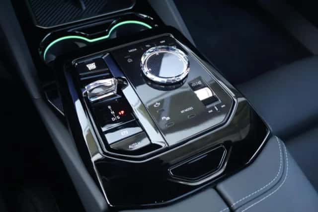 BMW 5-Serie (2025) thumbnail 25