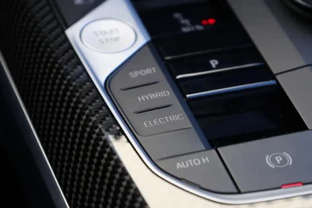 BMW 3-Serie (2025) thumbnail 38