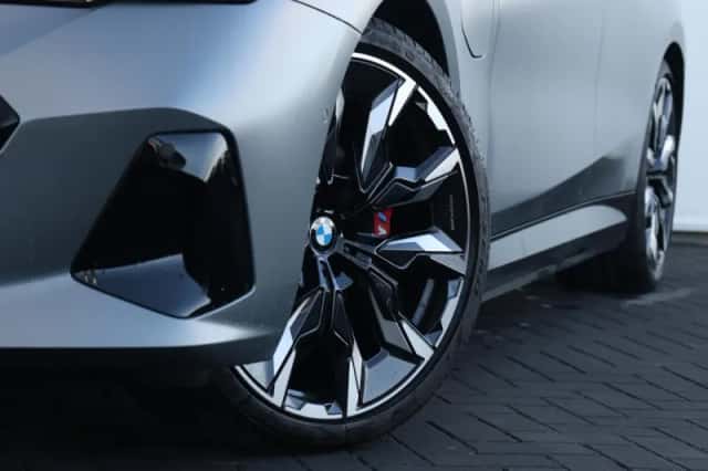 BMW 5-Serie (2025) thumbnail 3
