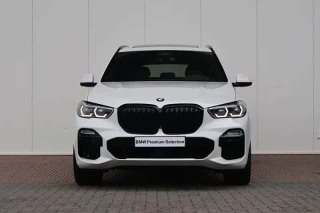 BMW X5 (2021) thumbnail 2