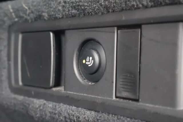 BMW X5 (2021) thumbnail 13