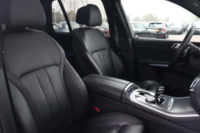 BMW X5 (2021) thumbnail 14