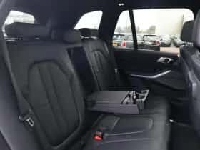BMW X5 (2021) thumbnail 16