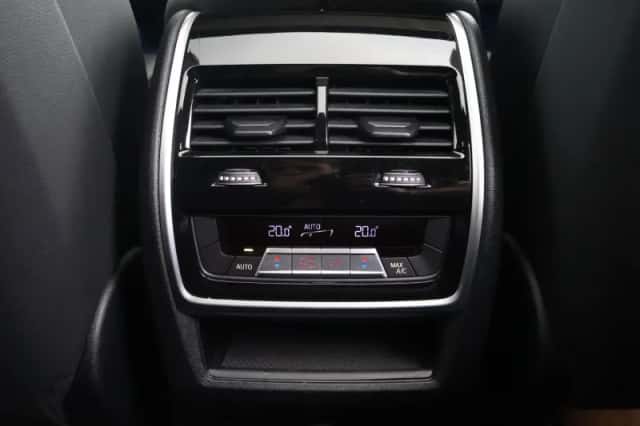 BMW X5 (2021) thumbnail 18