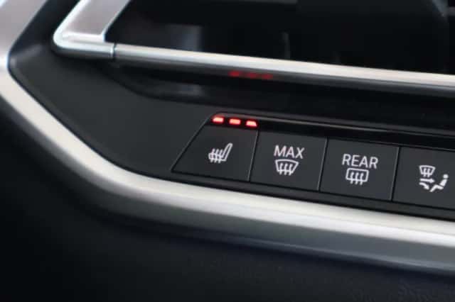 BMW X5 (2021) thumbnail 30