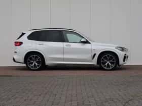 BMW X5 (2021) thumbnail 4