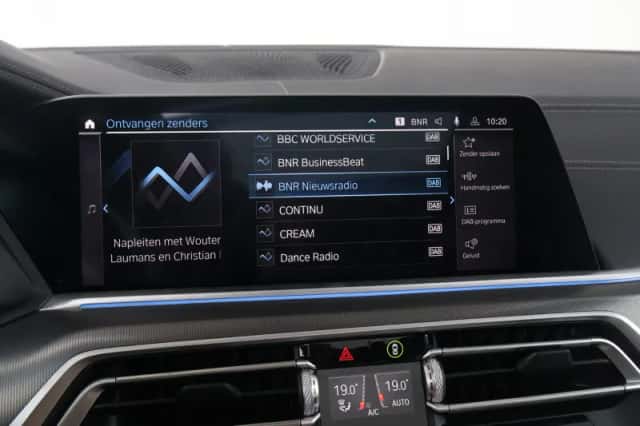 BMW X5 (2021) thumbnail 32