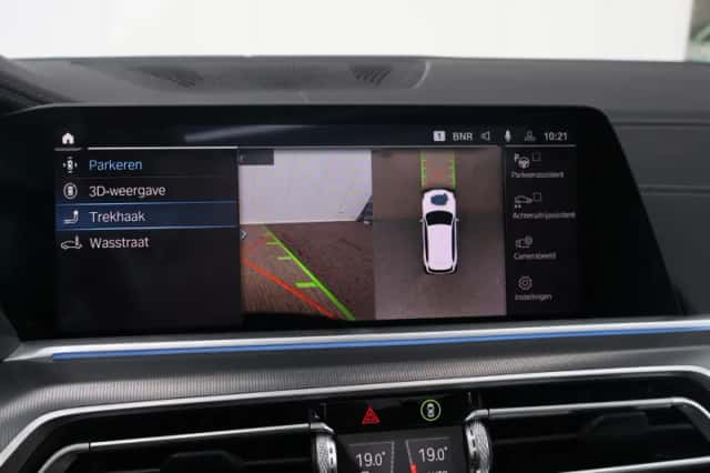 BMW X5 (2021) thumbnail 36