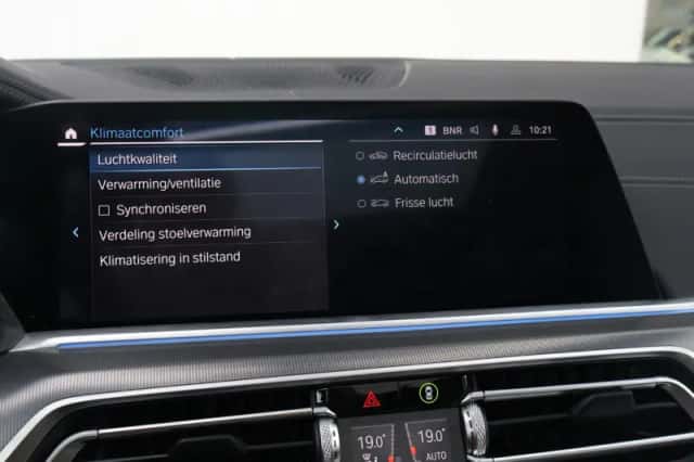 BMW X5 (2021) thumbnail 39
