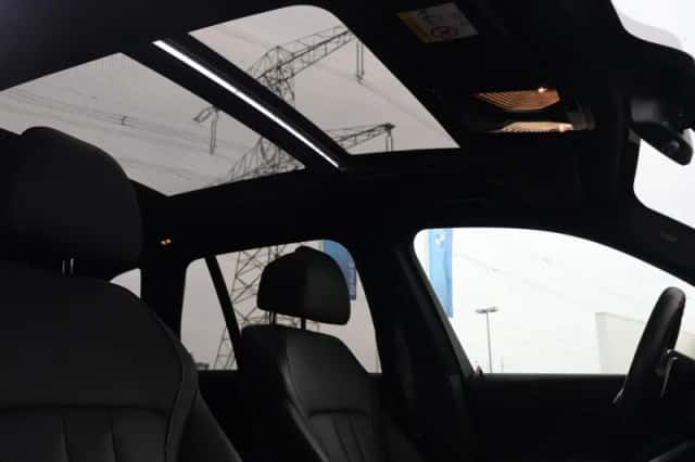 BMW X5 (2021) thumbnail 44