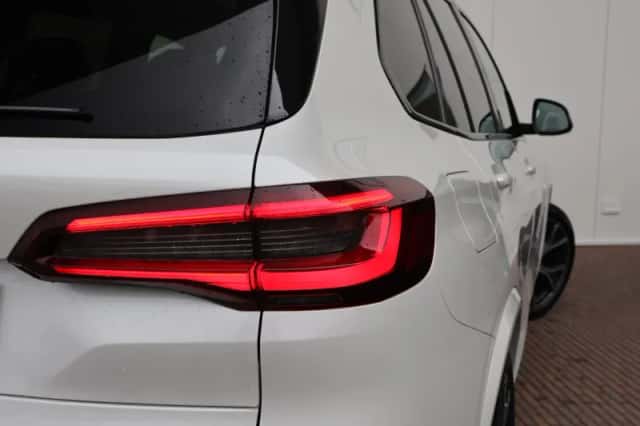 BMW X5 (2021) thumbnail 8
