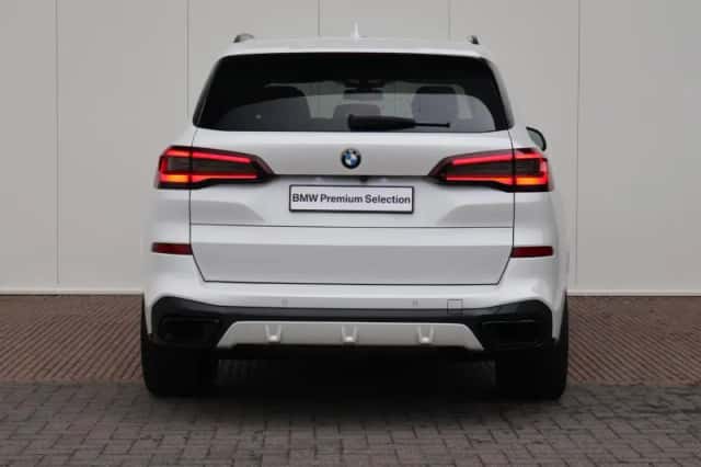 BMW X5 (2021) thumbnail 10