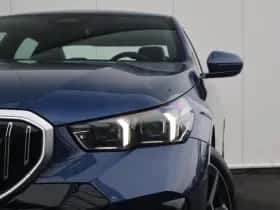 BMW i5 (2025) thumbnail 2